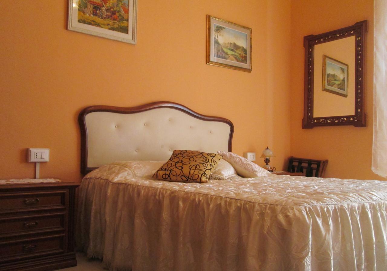 B&B Regina Margherita Piombino Szoba fotó