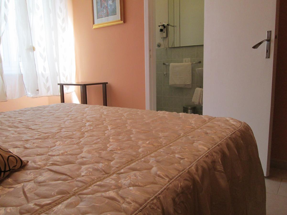 B&B Regina Margherita Piombino Szoba fotó